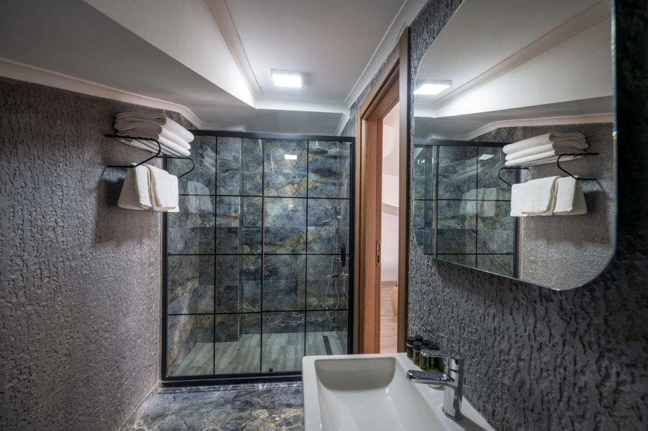 Luxury Airport Hotel By Zazzoni-Istanbul Airport Arnavutkoy エクステリア 写真