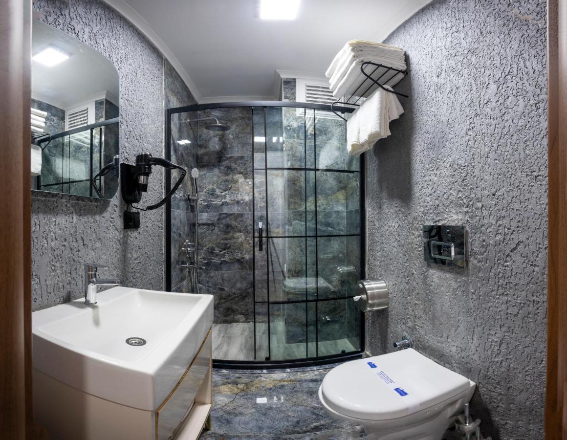 Luxury Airport Hotel By Zazzoni-Istanbul Airport Arnavutkoy エクステリア 写真